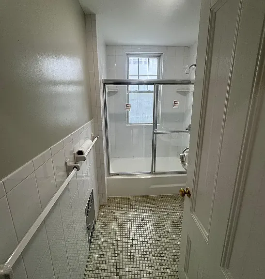 20-22 Everett Sq #2B — Photo 16