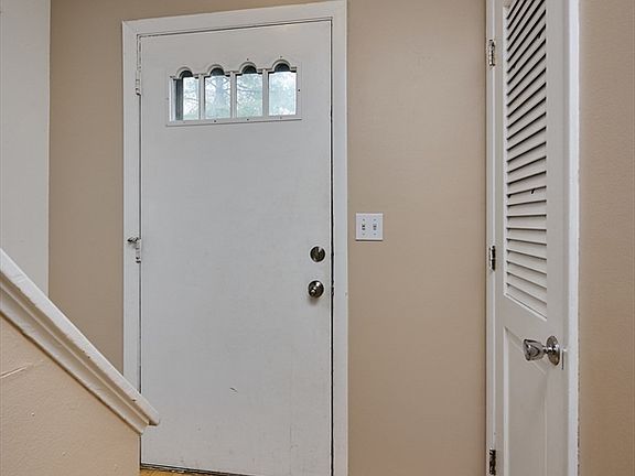 4th image of 170 E Hadley Rd APT 52