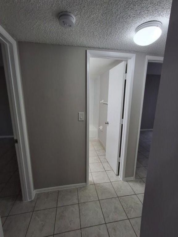 701 Gardens Dr APT 102, photo 7