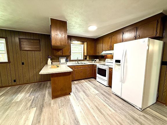5th image of 2309 Kristie Lea Dr