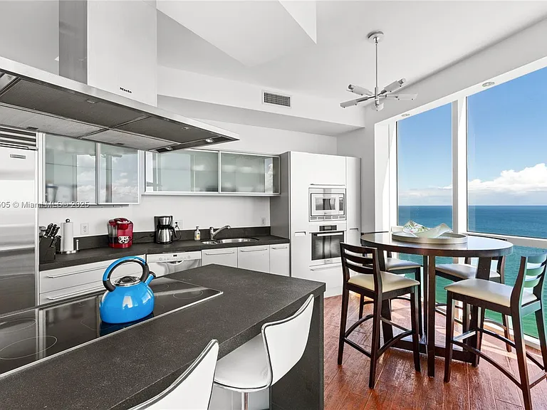 18201 Collins Ave #4209 — Photo 6