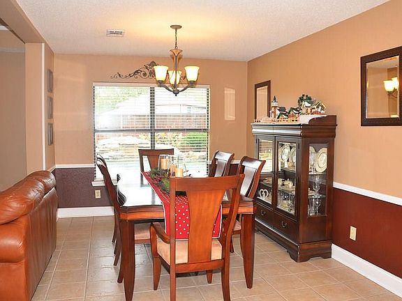 4th image of 315 Ashley Dr