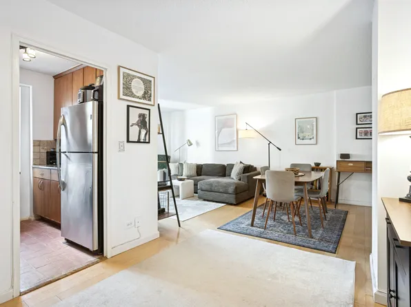 132 East 35th Street image 1 of 14