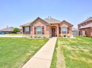11125 SW 43rd Cir, Mustang, OK 73064