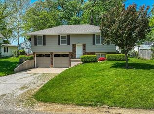204 Saint Charles St, Holden, MO 64040