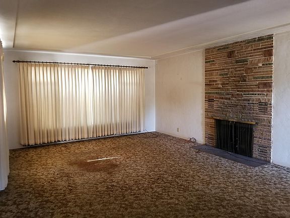 2nd image of 3532 E Brown Ave