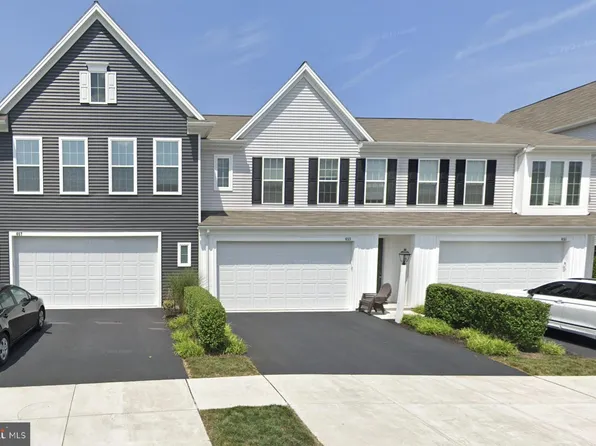 653 Buck Dr, Hummelstown, PA 17036