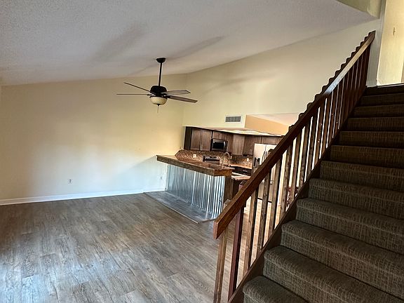 2nd image of 303 Avery Ave Unit B