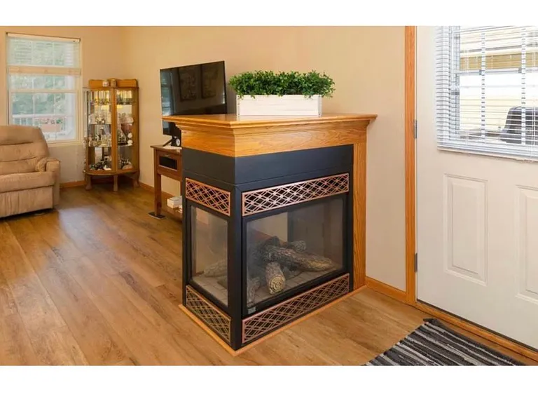 3824 Jay Ln — Photo 2