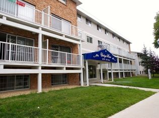 10735 105th St NW #1A, Edmonton, AB T5H 2X3