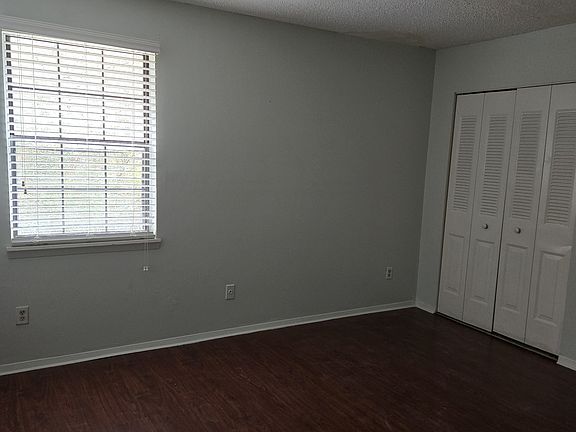 4th image of 6310 Holcomb Way APT B