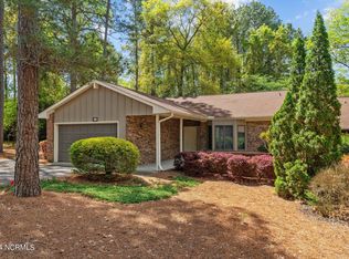 855 Willowood Ct, Southern Pines, NC 28387