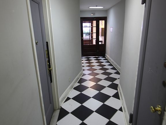 4th image of 46 W 71st St APT 3A