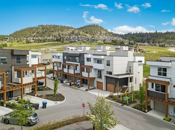 720 Valley Rd #46, Kelowna, BC V1V 0E1