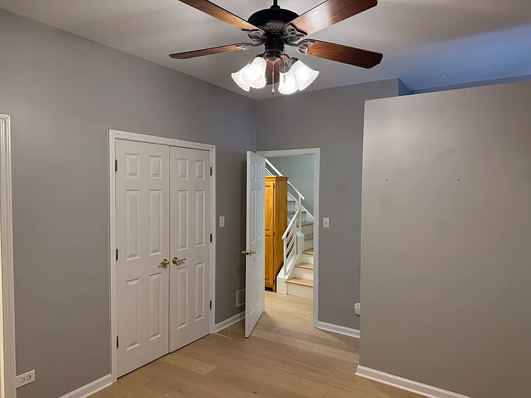 1102 N Marshfield Ave #1W — Photo 33