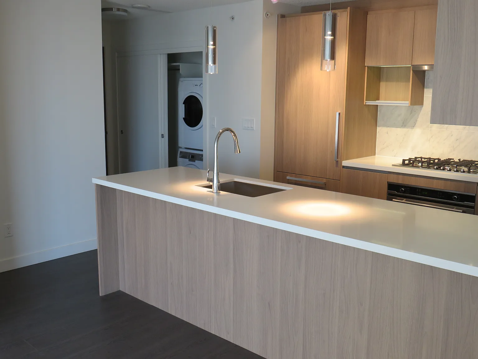 13750 100 Avenue Surrey — Photo 3