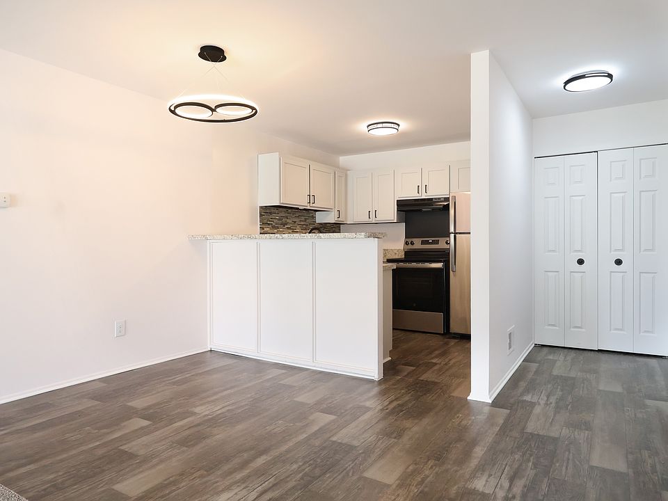 27489 Parkview Blvd # 27-7303, photo 5