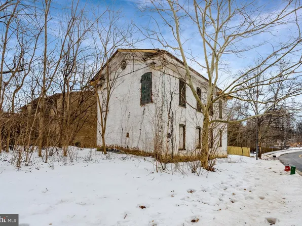 1865 Old Reston Ave, Reston, VA 20190