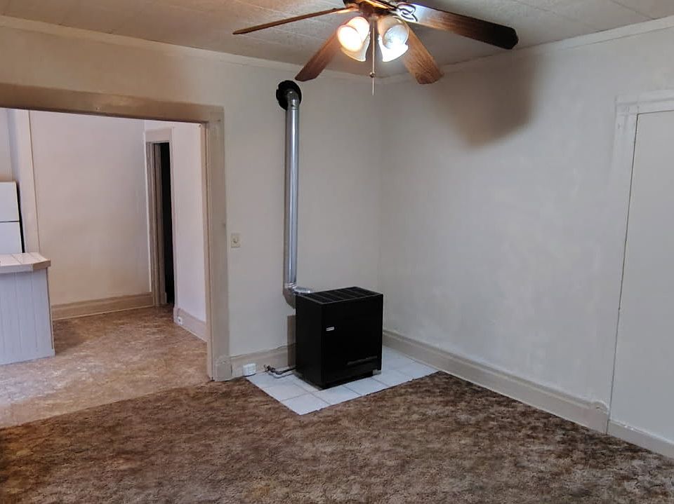 View to the kitchen