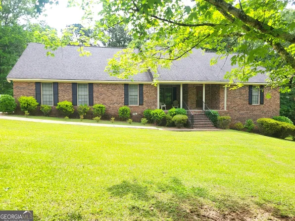 1016 County Road 515, Lanett, AL 36863