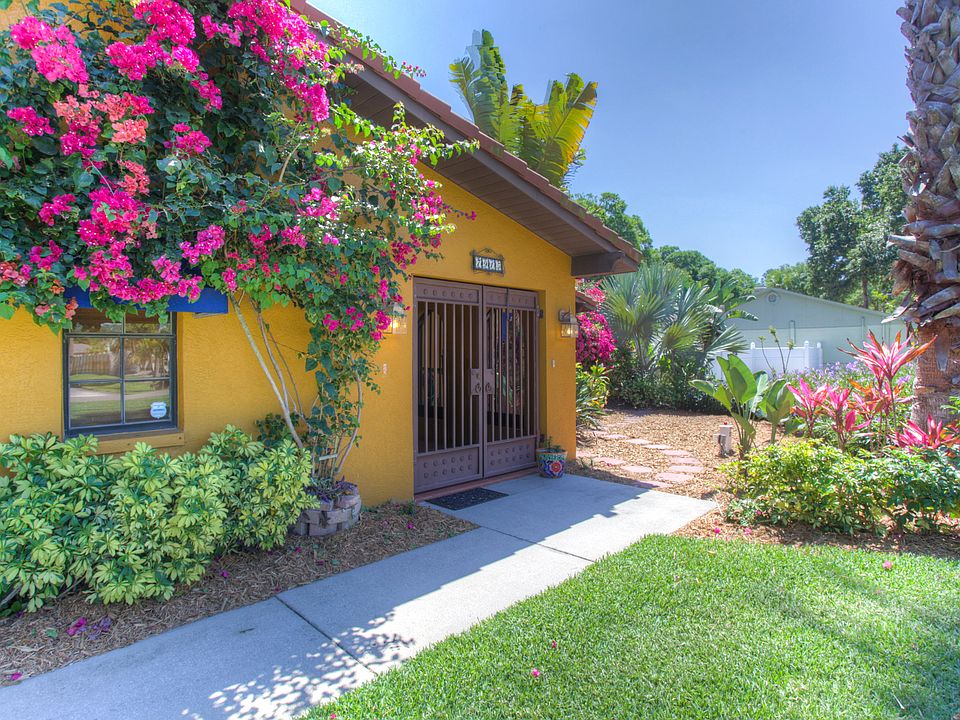 1st image of 7915 Flowerfield Dr
