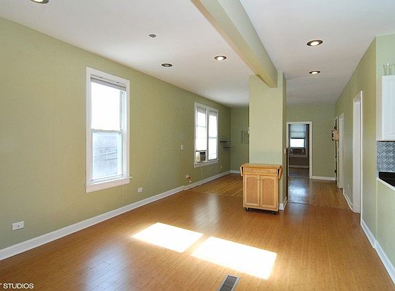3rd image of 1136 Ferdinand Ave