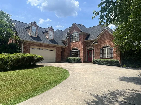 314 Greenfield Dr, Lexington, NC 27295