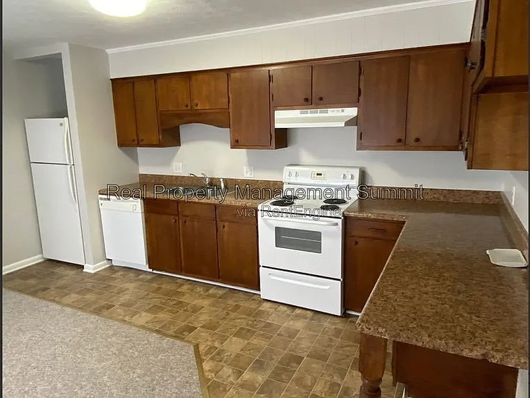 2407 Bare St. — Photo 13