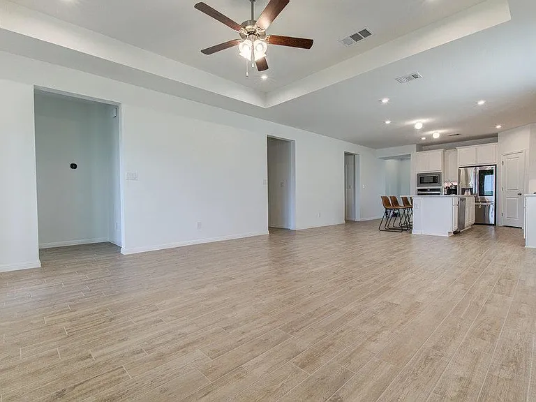 4537 Lucabella Ln — Photo 12