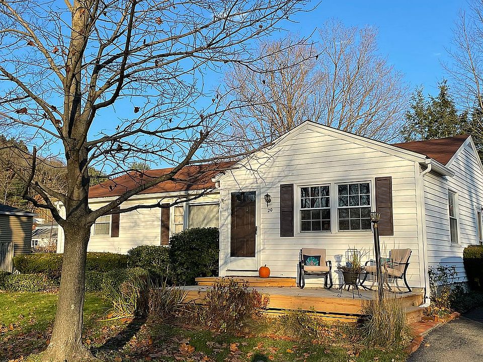 1st image of 20 Sandy Ln