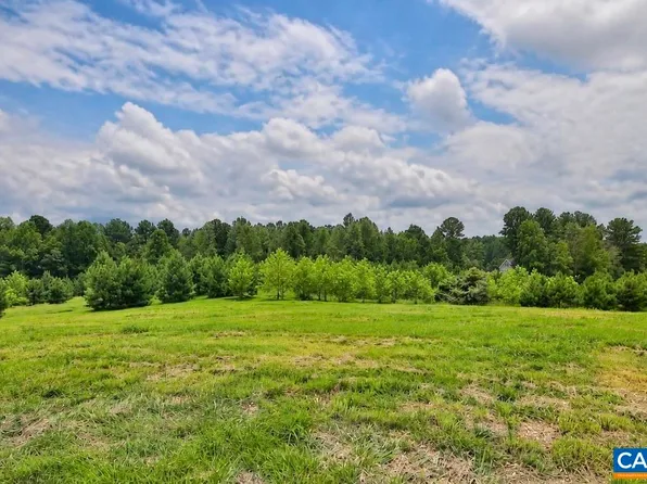 Forloines Dr, Charlottesville, VA 22911