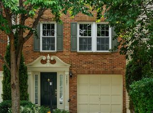 44881 Grove Ter, Ashburn, VA 20147