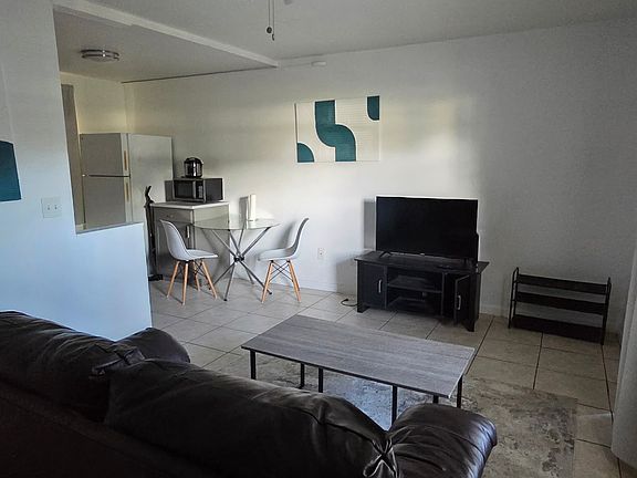 3rd image of 2142 Bradford St APT 305