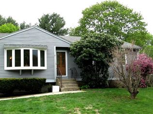 18 Sunset Rd, Franklin, MA 02038