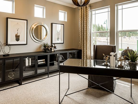 Model: Flexible Living Spaces