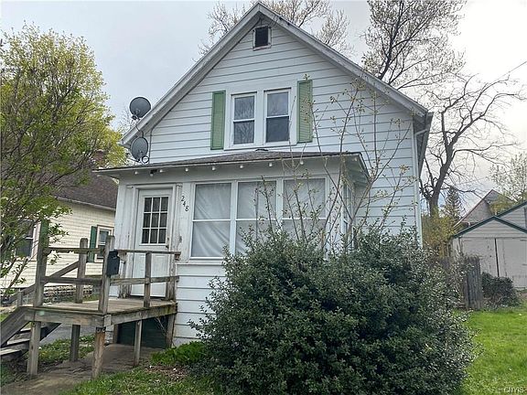 3rd image of 248 Empire Ave