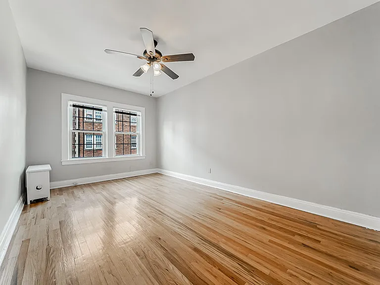 Lewis Manor Apartments — Photo 45