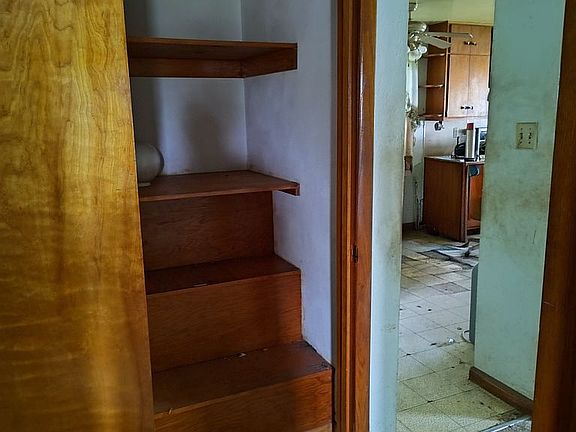 5th image of 27797 Orchard Dr