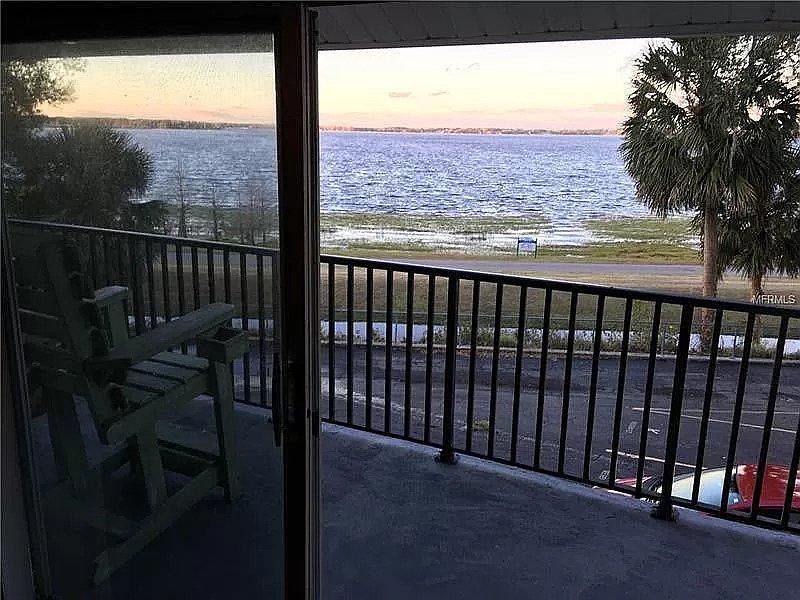 1st image of 638 W Osceola St Floor 2
