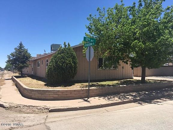 3rd image of 290 N 12th Ave
