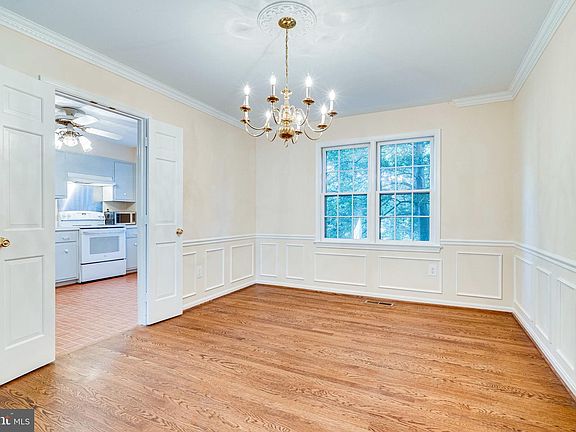 5th image of 2014 Hopewood Dr