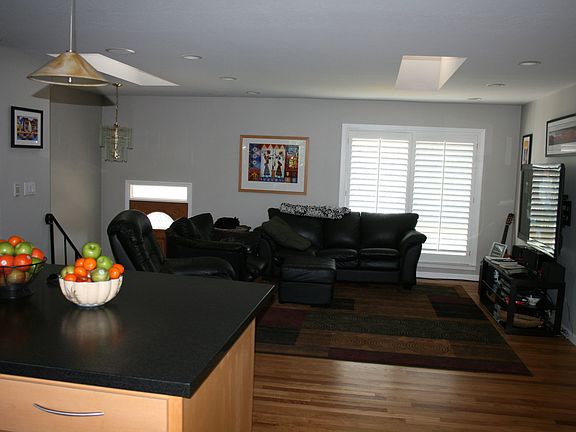 5th image of 1631 Hallbrook Dr