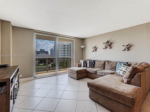 3rd image of 6039 Collins Ave APT 936