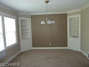 3rd image of 364 E 270th St