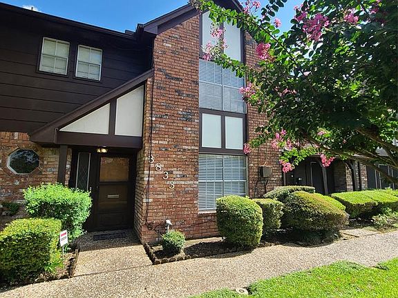 Front Patio. Landscaping maintained by HOA! Low Monthly HOA due $160 - ALSO INCLUDES Water bill, Exterior Maintenance of Siding, Gutters, Painting & Limited Liability Insurance for Complex. NEW Owner to obtain Hazard Insurance on Property. Located in