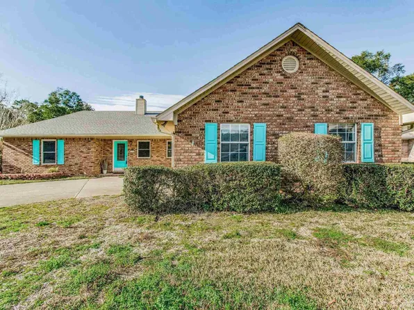 6335 Summer Lakes Ln, Pensacola, FL 32504