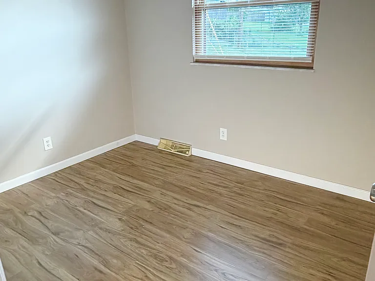 11200 Fawnway Dr — Photo 10