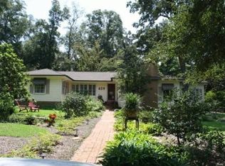 459 Satsuma St, Fairhope, AL 36532
