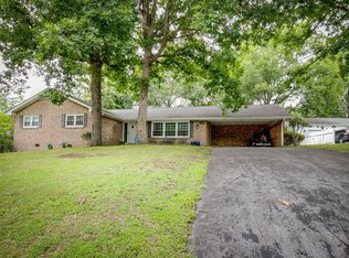 2436 Wildwood Dr, Kingsport, TN 37660