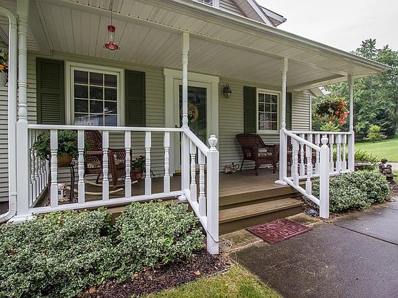 3rd image of 1880 Howenstine Dr SE